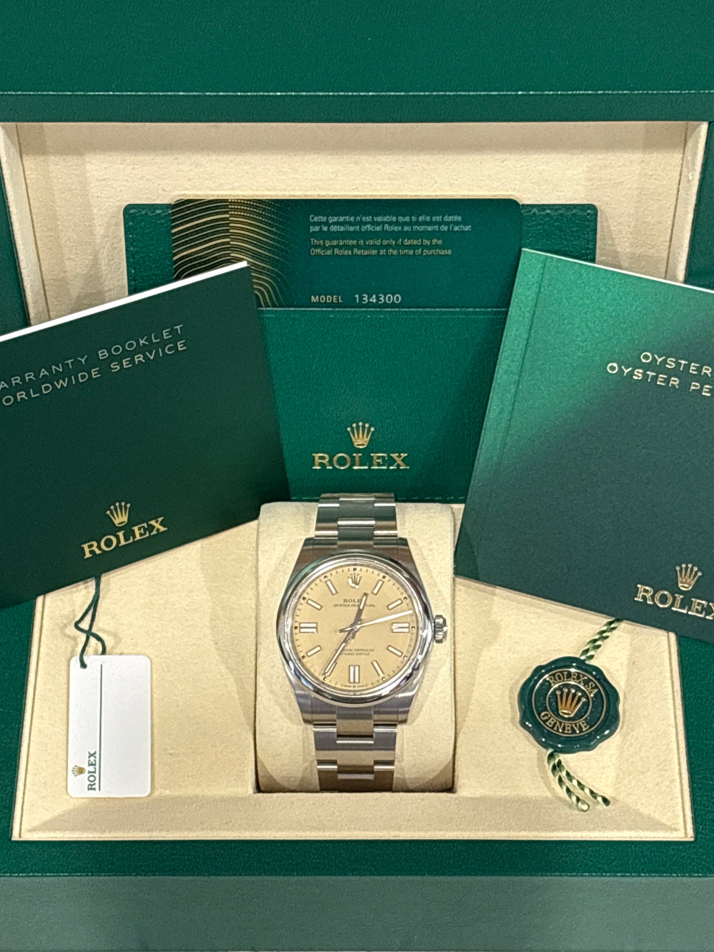 Oyster Perpetual 41 Beige