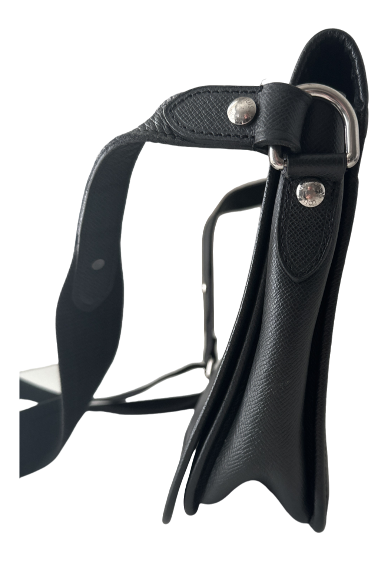 Taiga Leather Andrei Messenger Bag