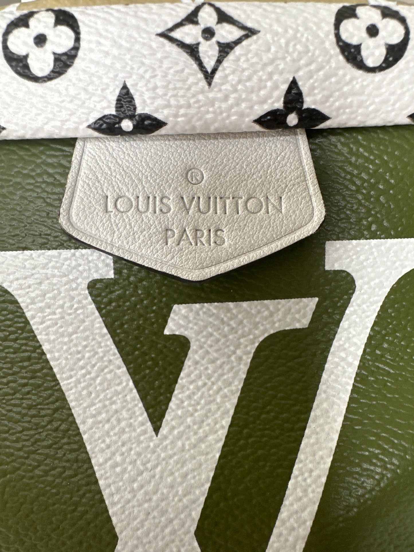 Giant Kaki Beige Bumbag