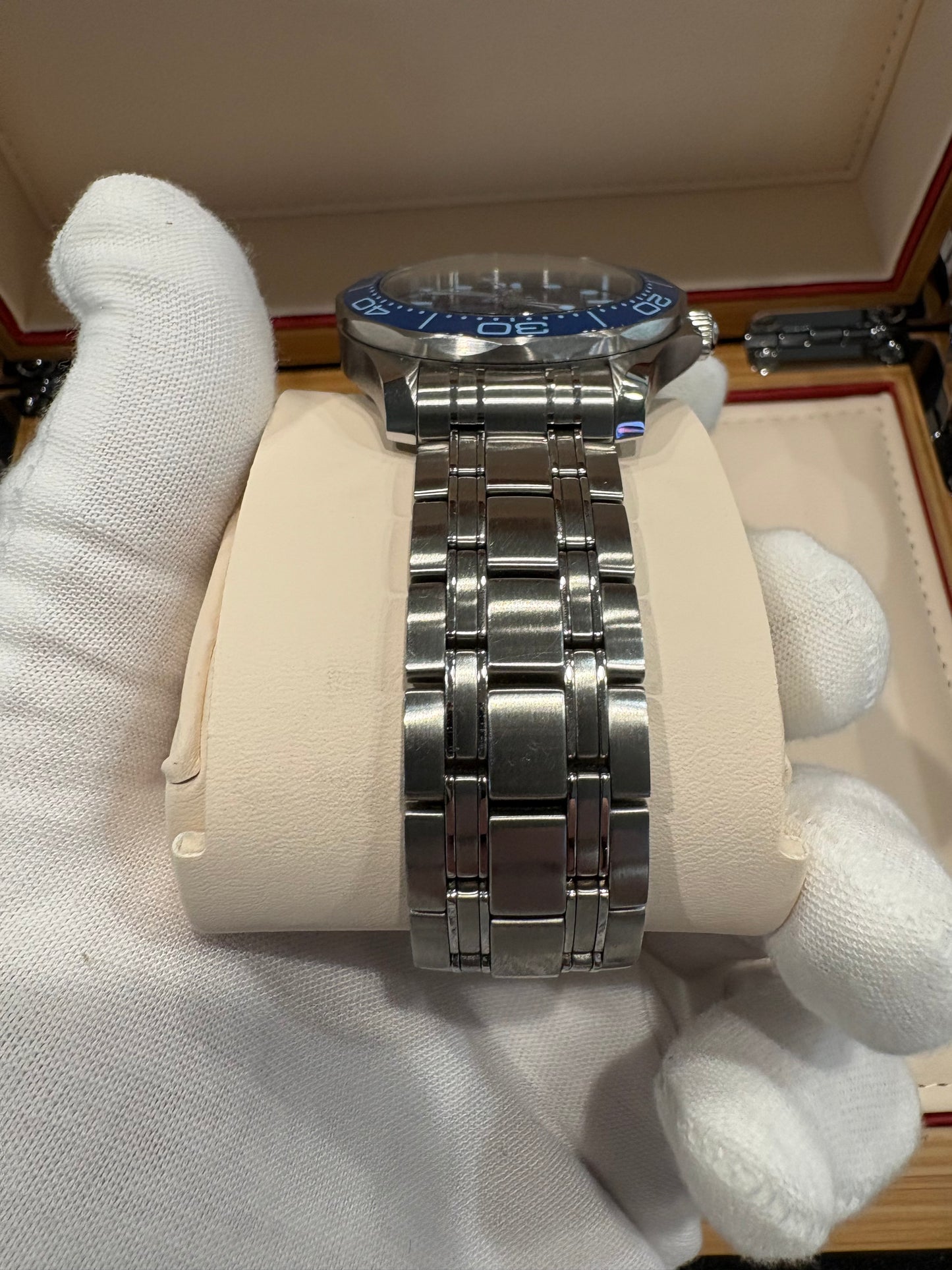 Summer Blue Seamaster Professional Diver 300M